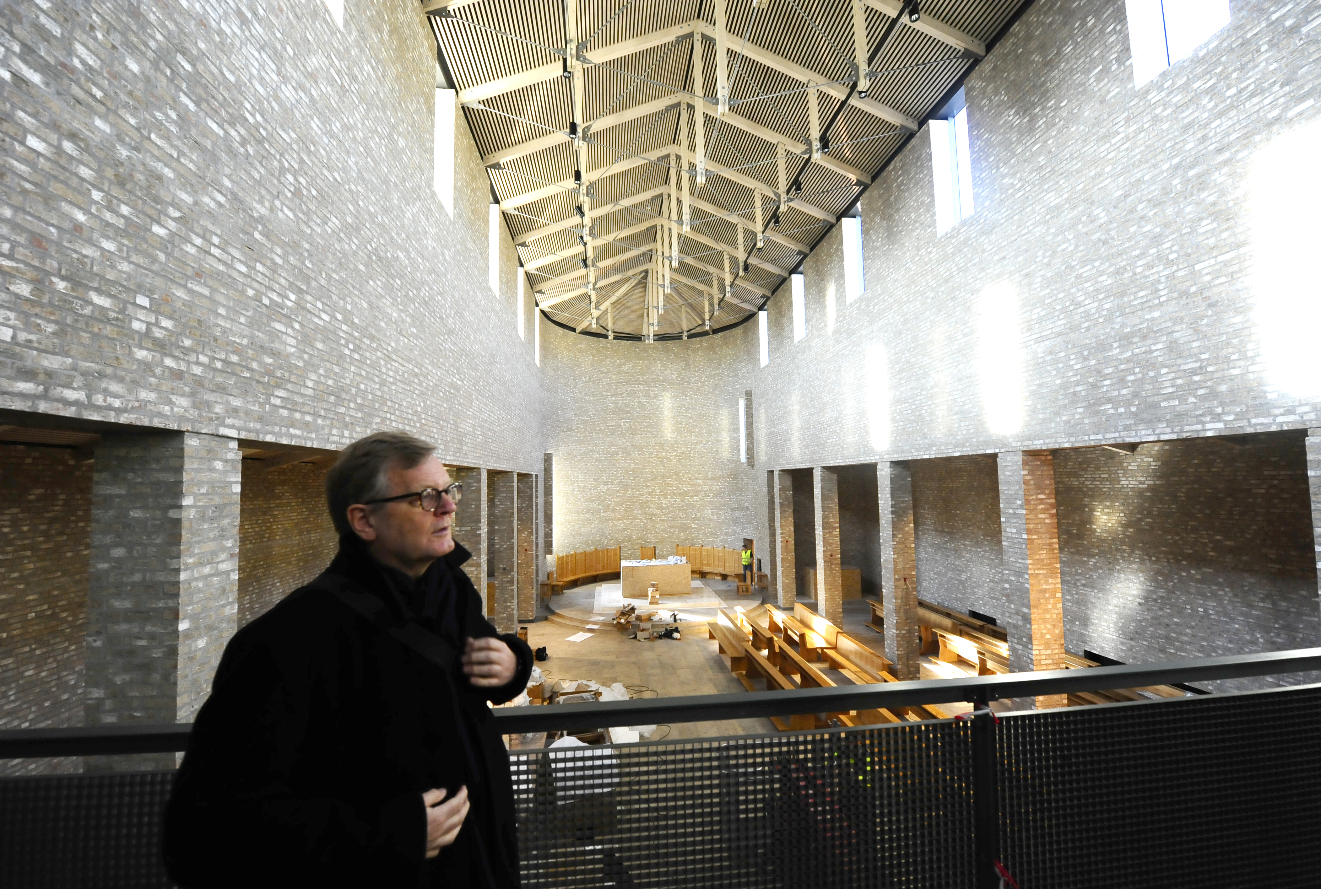 nykatolsk-med-sogneprest-mogstad